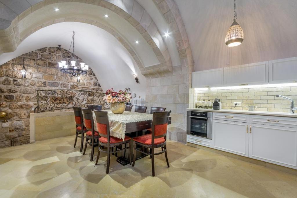 Western Wall Luxury House Jeruzalem Buitenkant foto